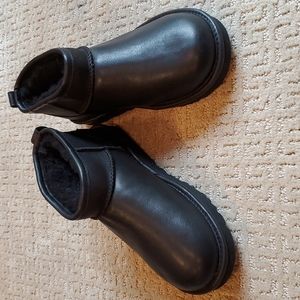 Leather UGG ultra mini